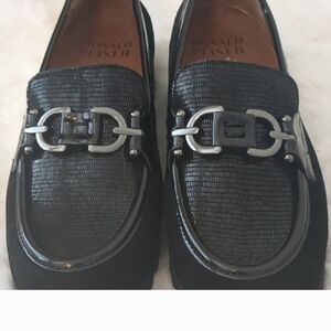 Donald J. Pliner NWOT Black Leather Lug Sole Loafers Horsebit Size 7